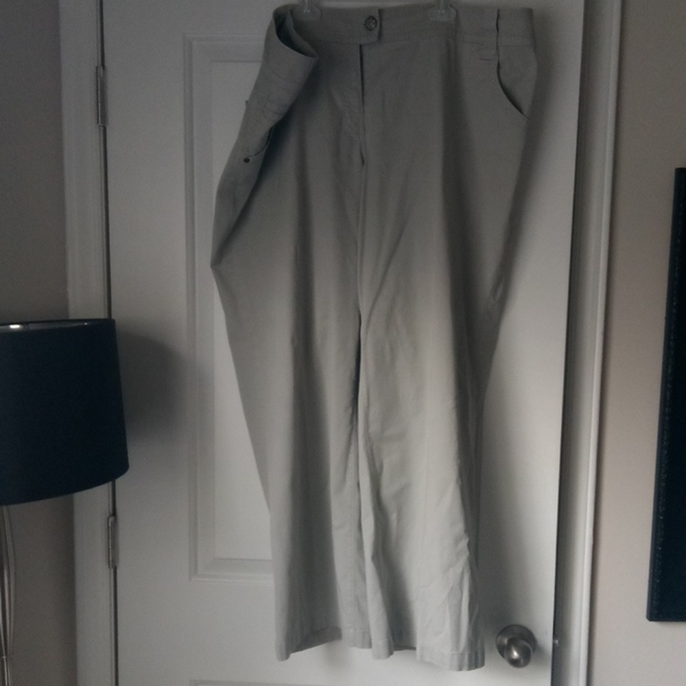 signature Chino pant